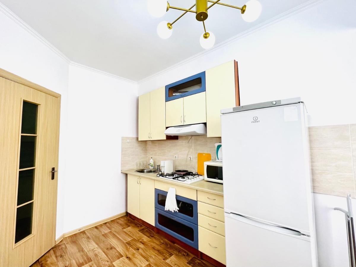 Evita Apartment ビシュケク エクステリア 写真
