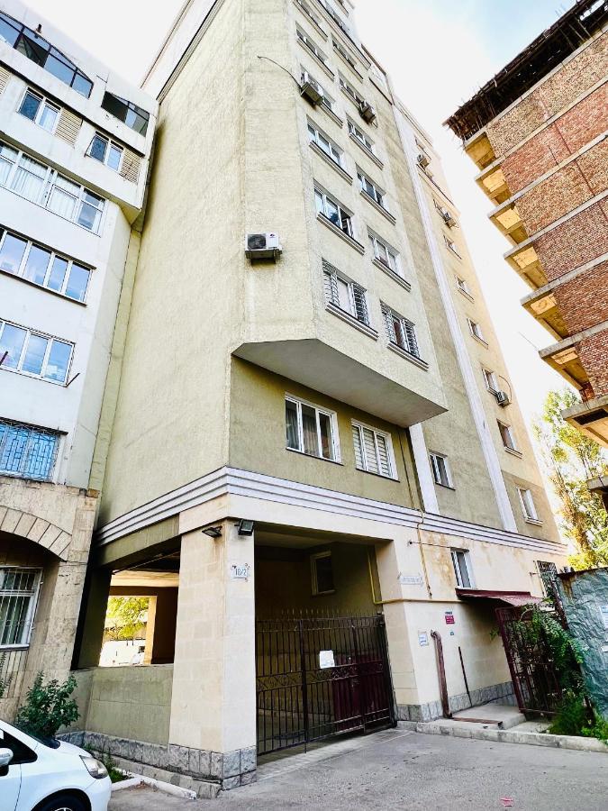 Evita Apartment ビシュケク エクステリア 写真