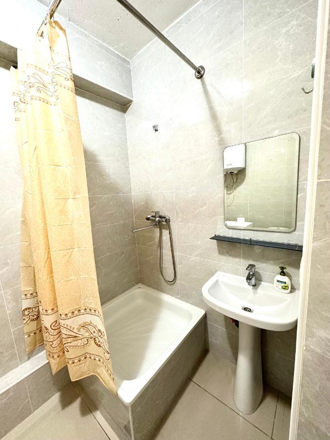 Evita Apartment ビシュケク エクステリア 写真