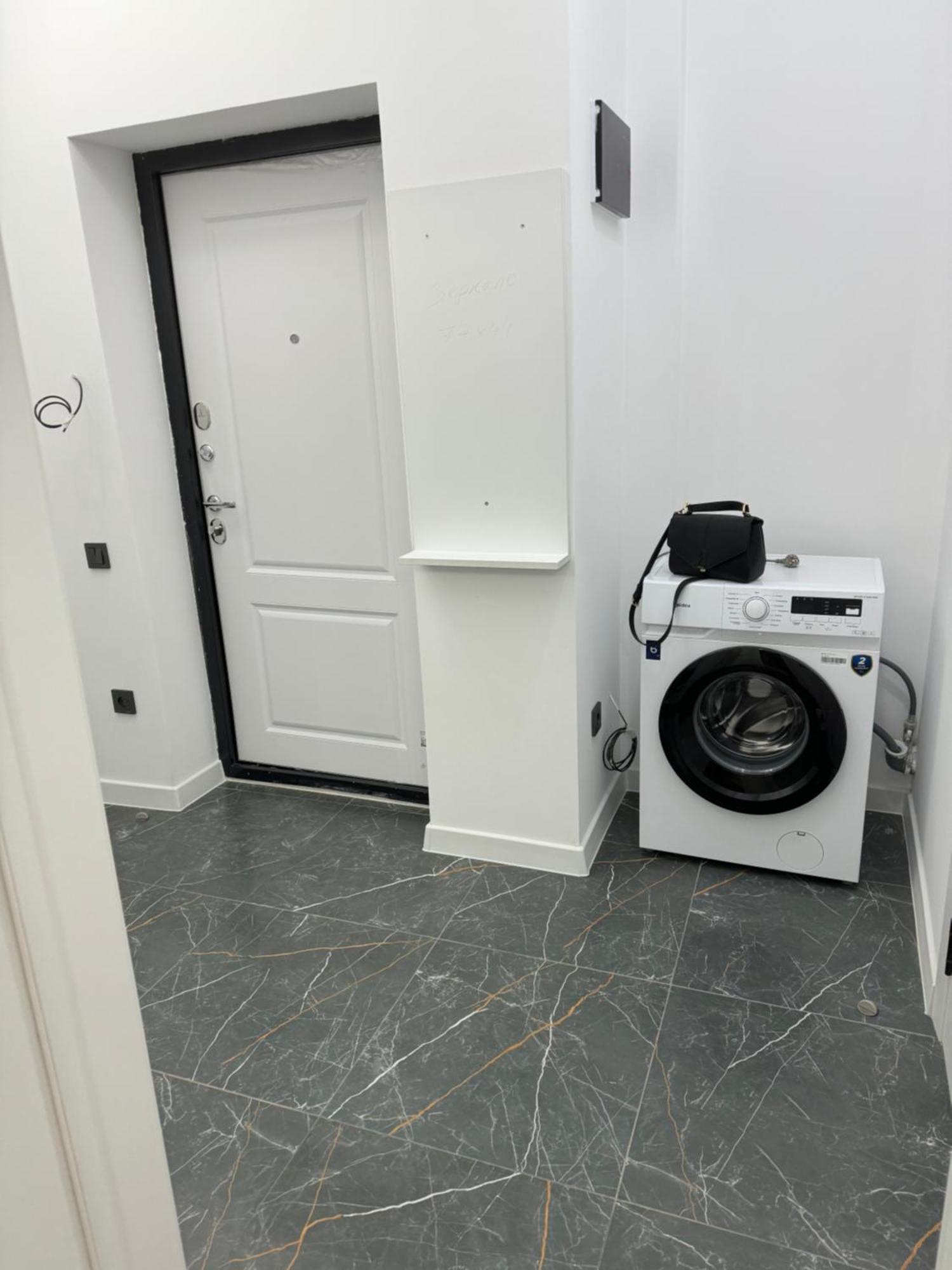 Evita Apartment ビシュケク エクステリア 写真